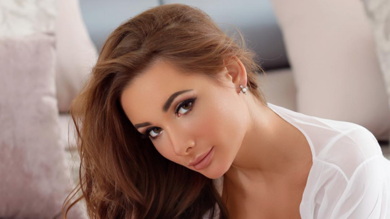 Influenciadora digital é encontrada morta em mala Jornal