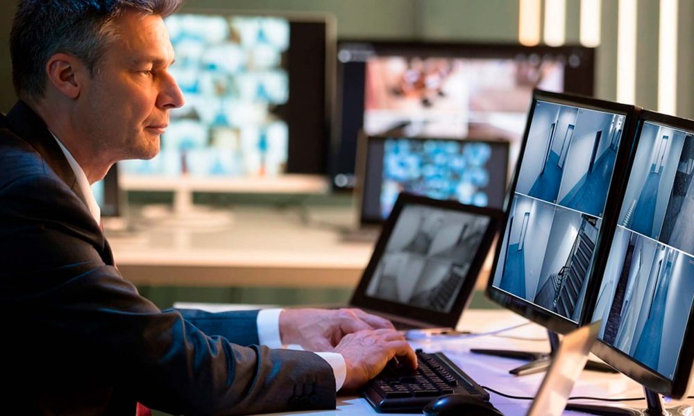 Porteiro Remoto: Por que cada vez mais condomínios estão aderindo à tecnologia?