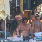 Anitta curte férias no México com família e amigos. Foto: Backgrid/AgNews