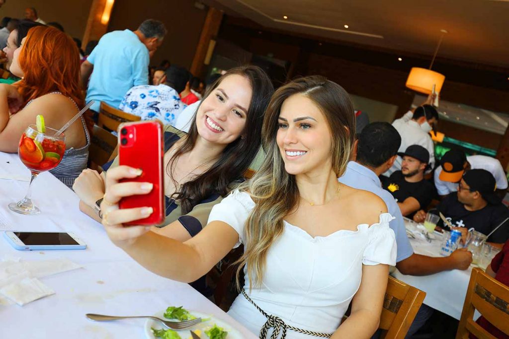 Letícia Silva e Izabella Braga. Foto: César Rebouças