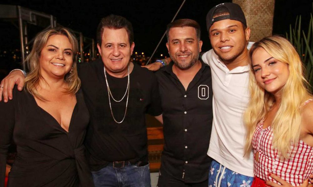 Marrone, Tierry, Gabi Martins e Ivy Moraes estiveram presentes no Cafe de La Musique Brasília