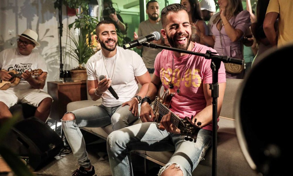 Rafa e Pipo Marques lançam projeto audiovisual "Axé em Samba"