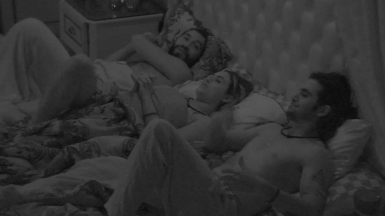 Gilberto, Sarah e Fiuk. Foto: Rpredução/Globoplay