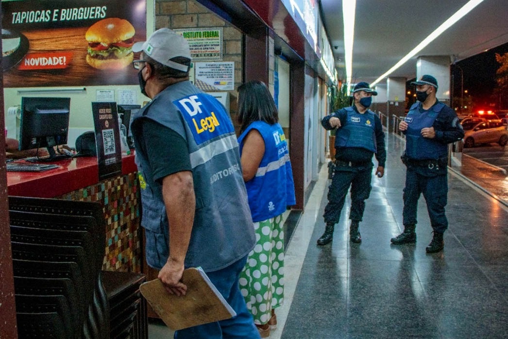 Toque de Recolher 15 mil vistorias em 24h Jornal de Brasília Toque de Recolher 15 mil vistorias em 24h Jornal de Brasília