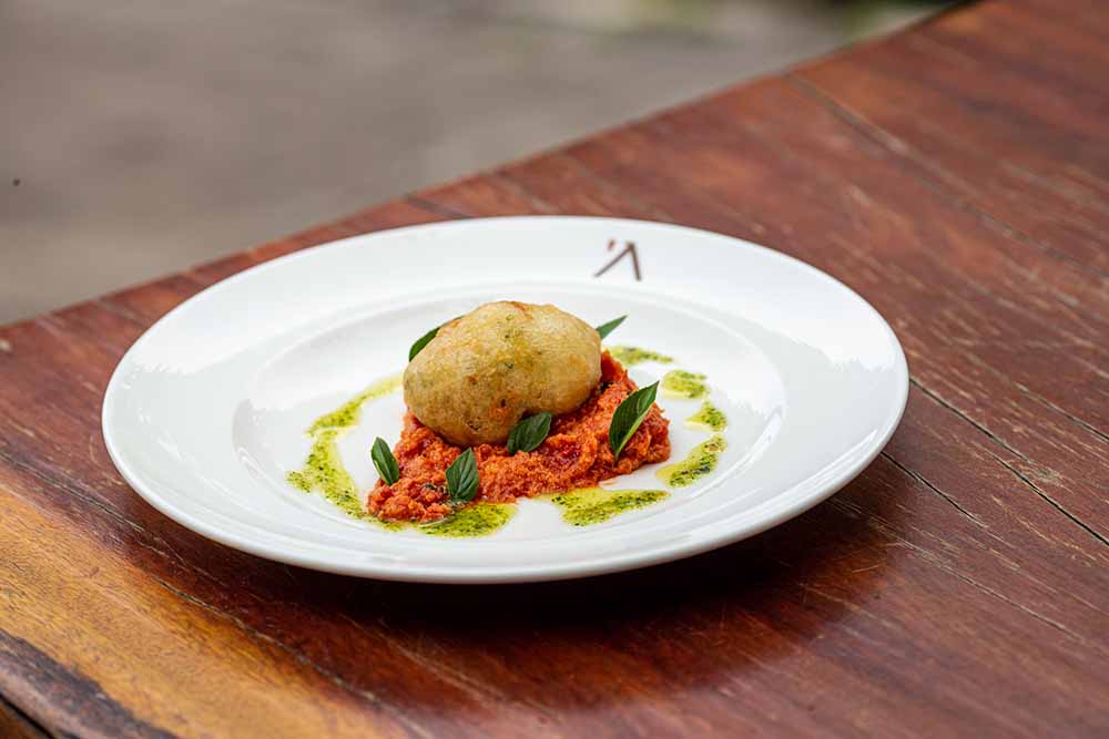 Mousse de bacalhau mantecato. Foto: Gui Teixeira