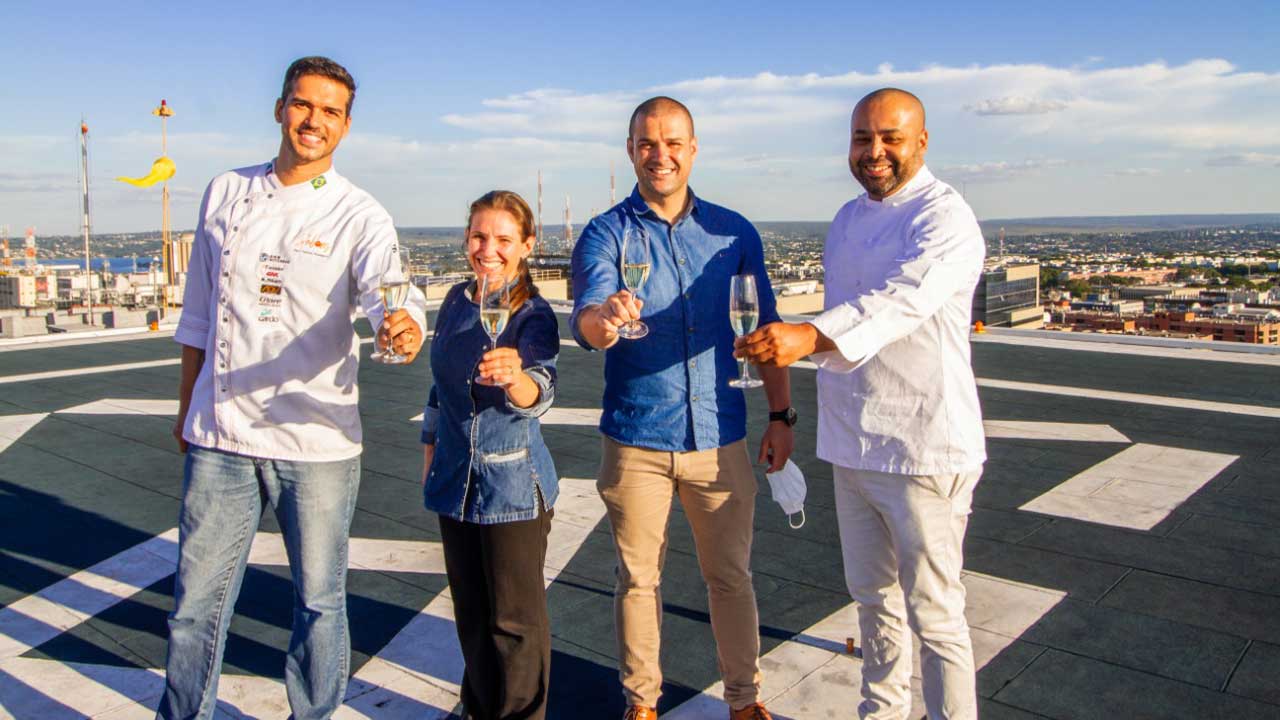 Brasília vista de cima: Restaurante Norton comemora aniversário da capital no Heliponto do Brasil 21