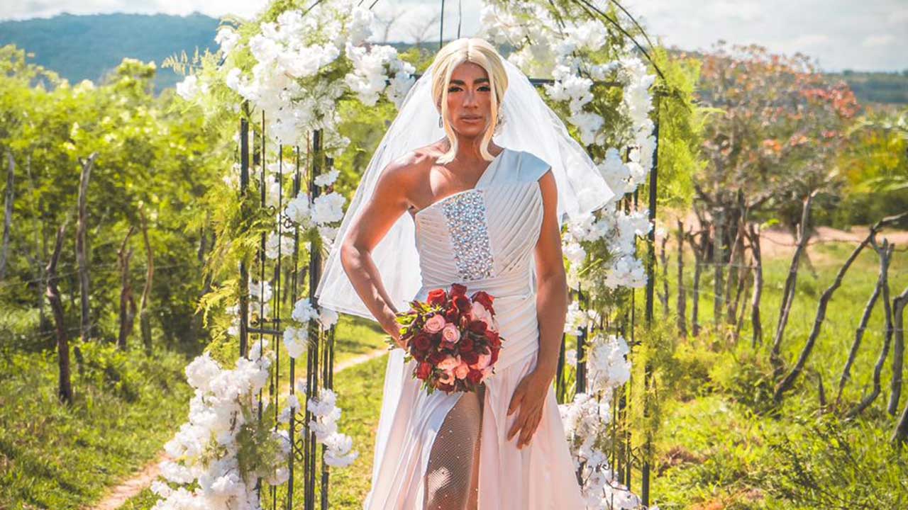 Ney Lima faz paródia do clipe de Pabllo Vittar
