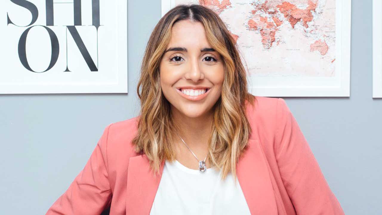 Empreendedora fatura meio milhão com Marketing Digital e foca em carreira de Anitta