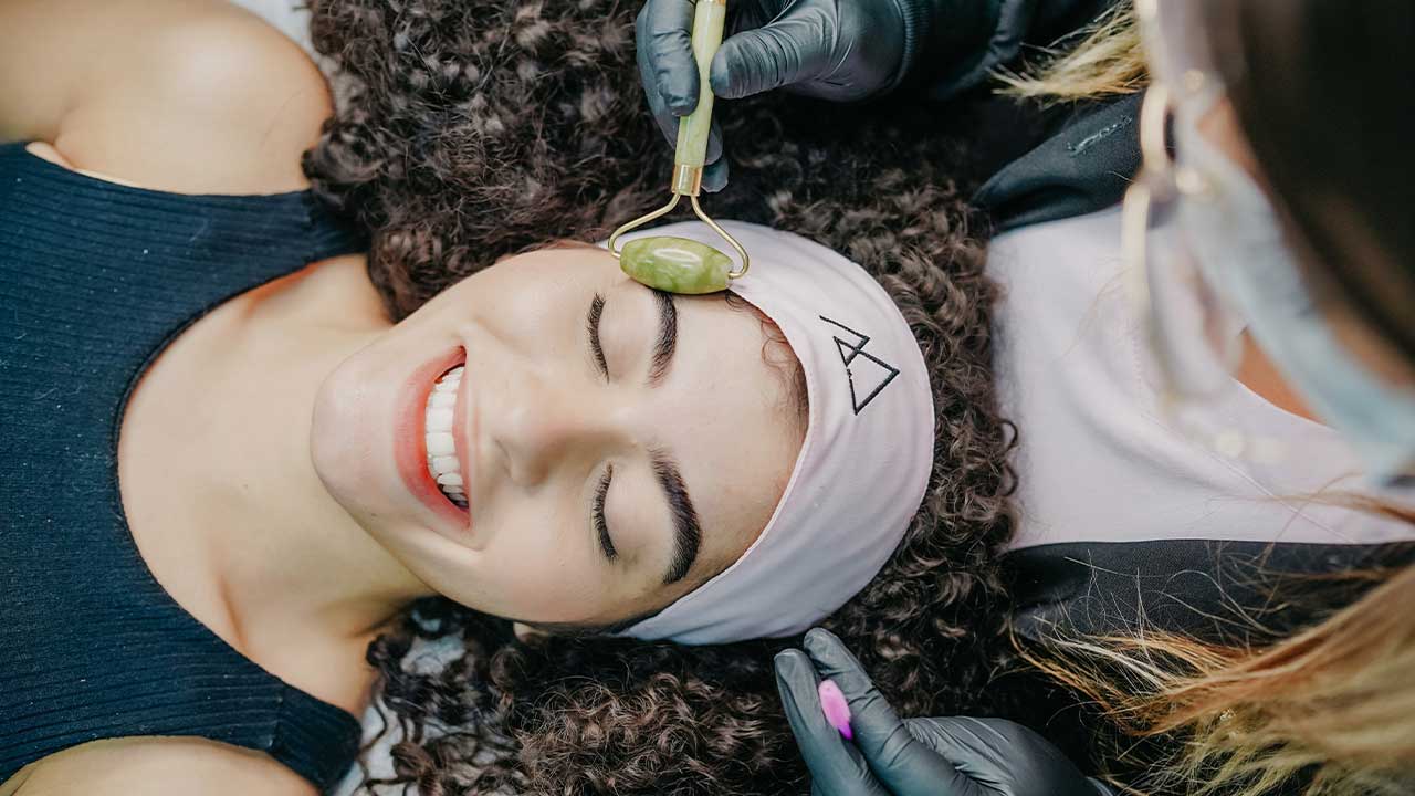 Ludmila Bonfim Beauty Academy