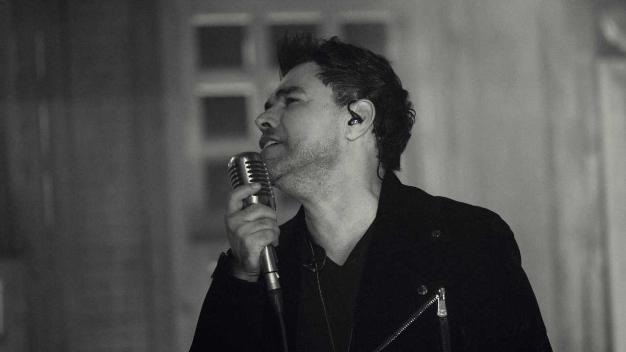 Zezé Di Camargo grava EP solo em Goiânia