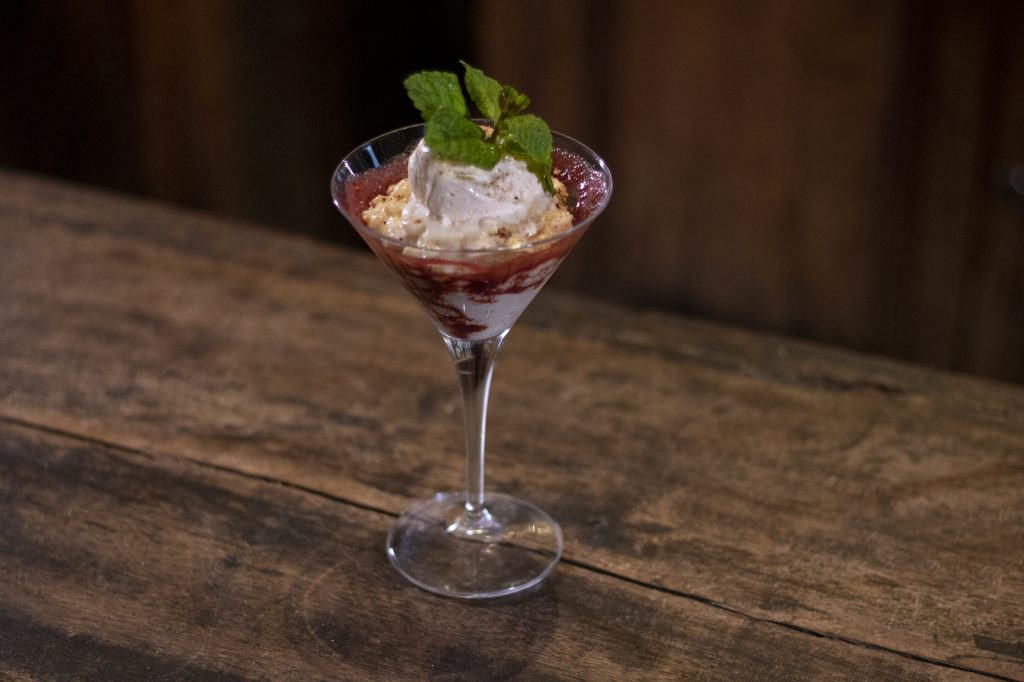 Canjica com sorvete de amendoim salgado. Foto: Agência Vera360