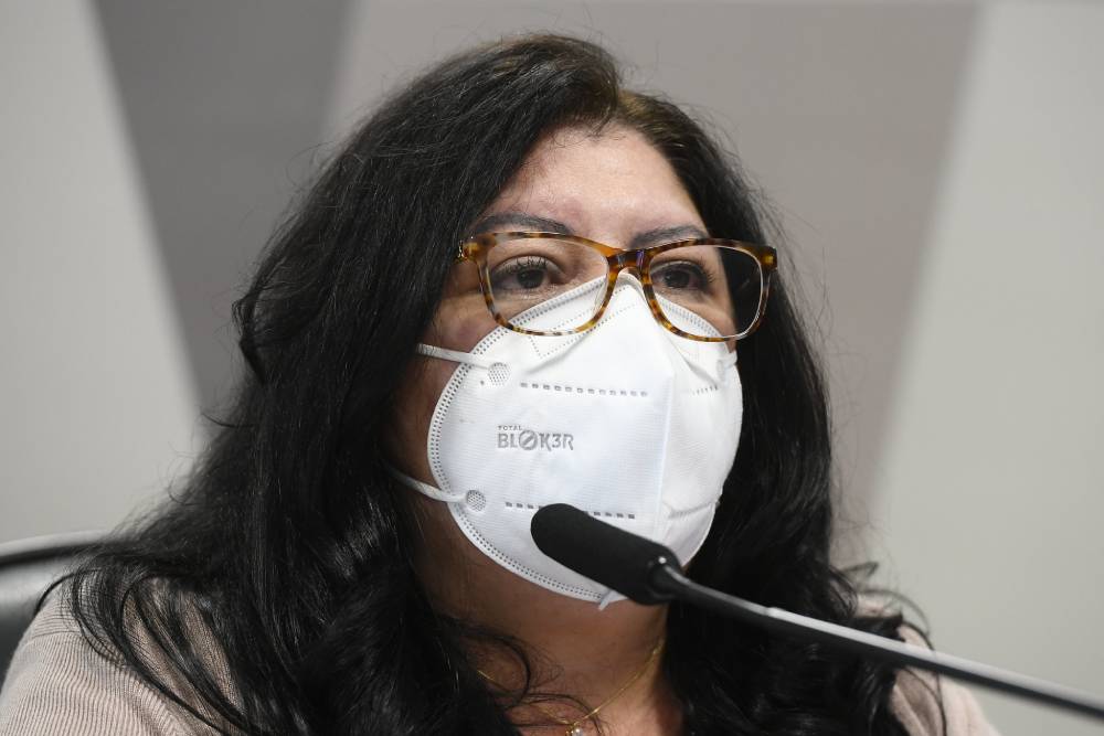 Regina Célia na CPI da Covid