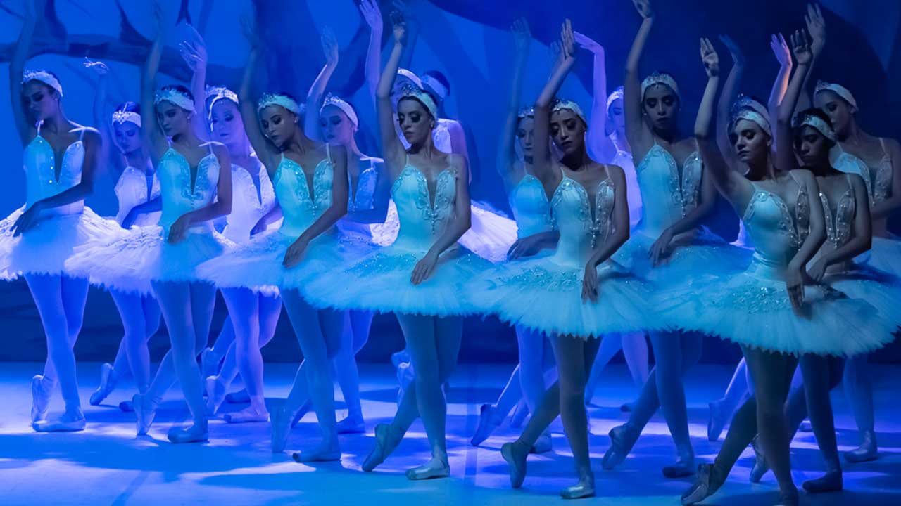 “O Lago dos Cisnes” abre a temporada do VIBRAR