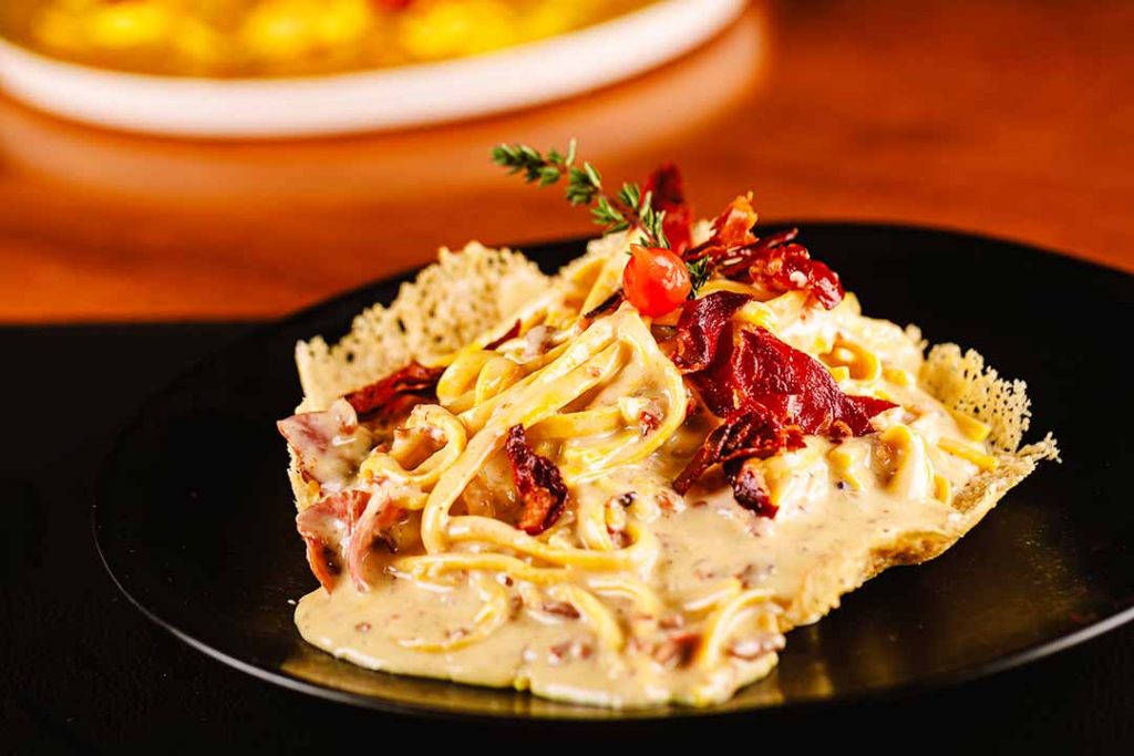 Tagliatelle Alla Carbonara - Italianissimo. Foto: Felipe Menezes