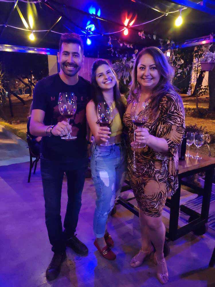 Carlos Borges, Dai Nasteoli e Renata Sanches. Foto: Arquivo pessoal