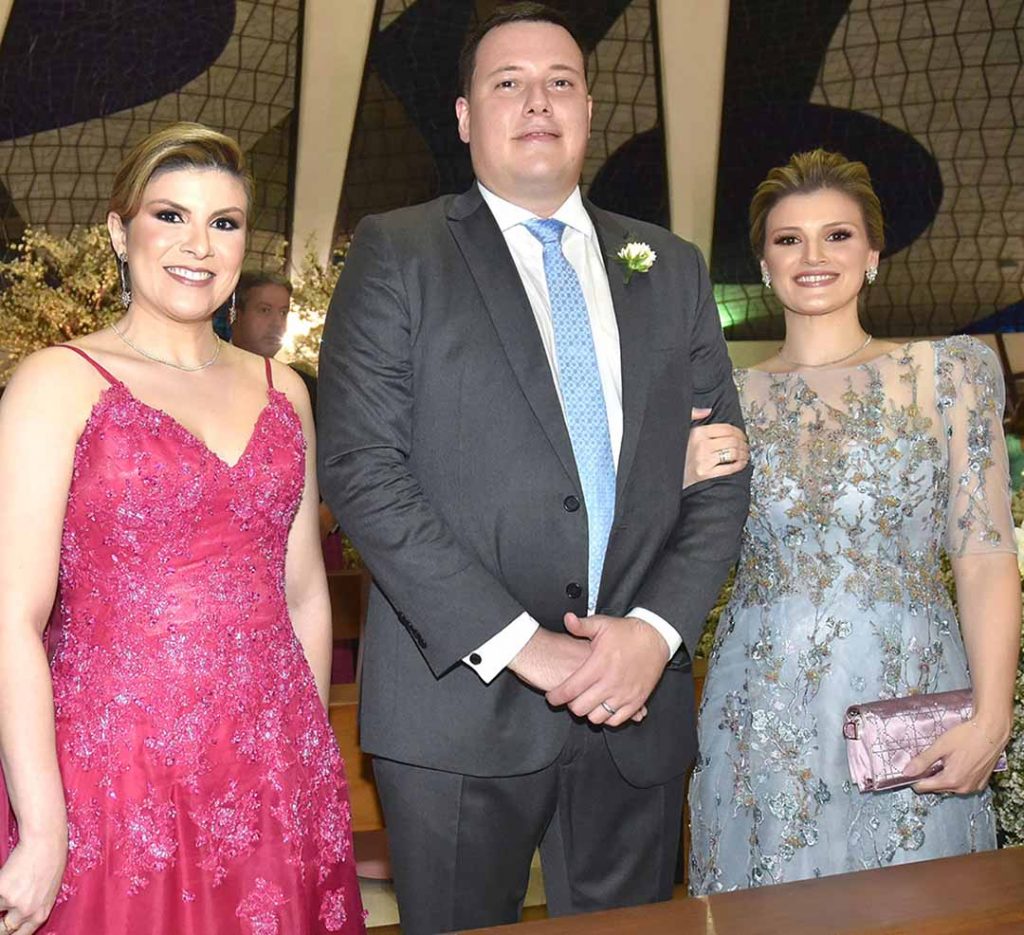 Ana Beatriz Lins, Rodrigo Colela e sua Paula Ângela. Foto: Celso Jr. e Paulo Lima