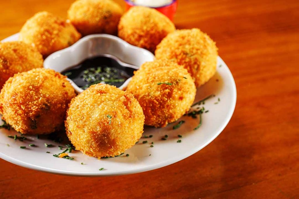 Cumarim Steaks & Burgers - Chicken Balls. Foto: Agência Extrema