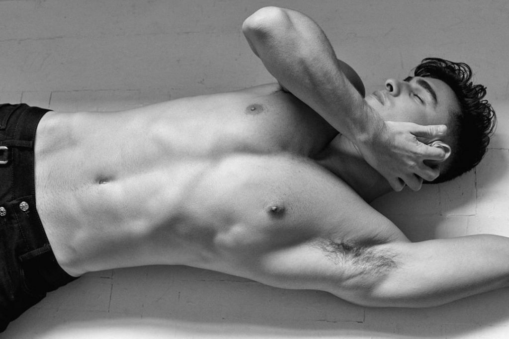  Saiba quem é o ator Bruno Montaleone