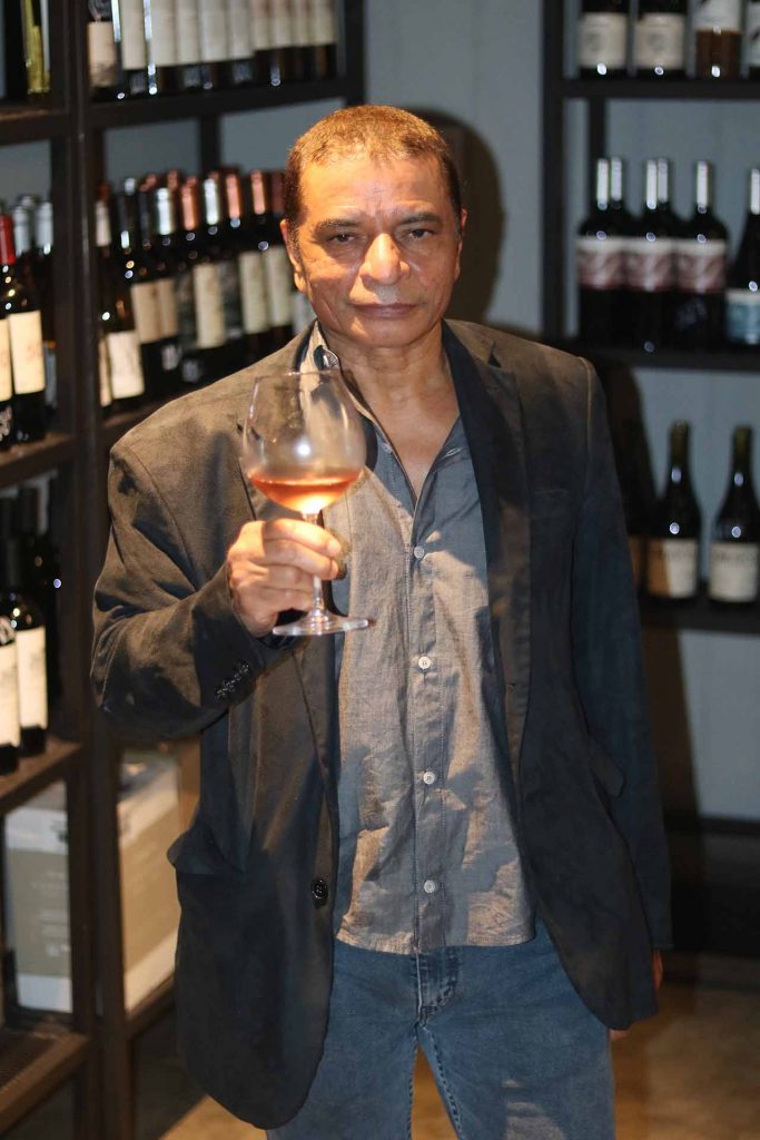 Sommelier de Vinhos Jose Valter Teles da Silva. Foto: Henrique Kotnick/Jornal de Brasília