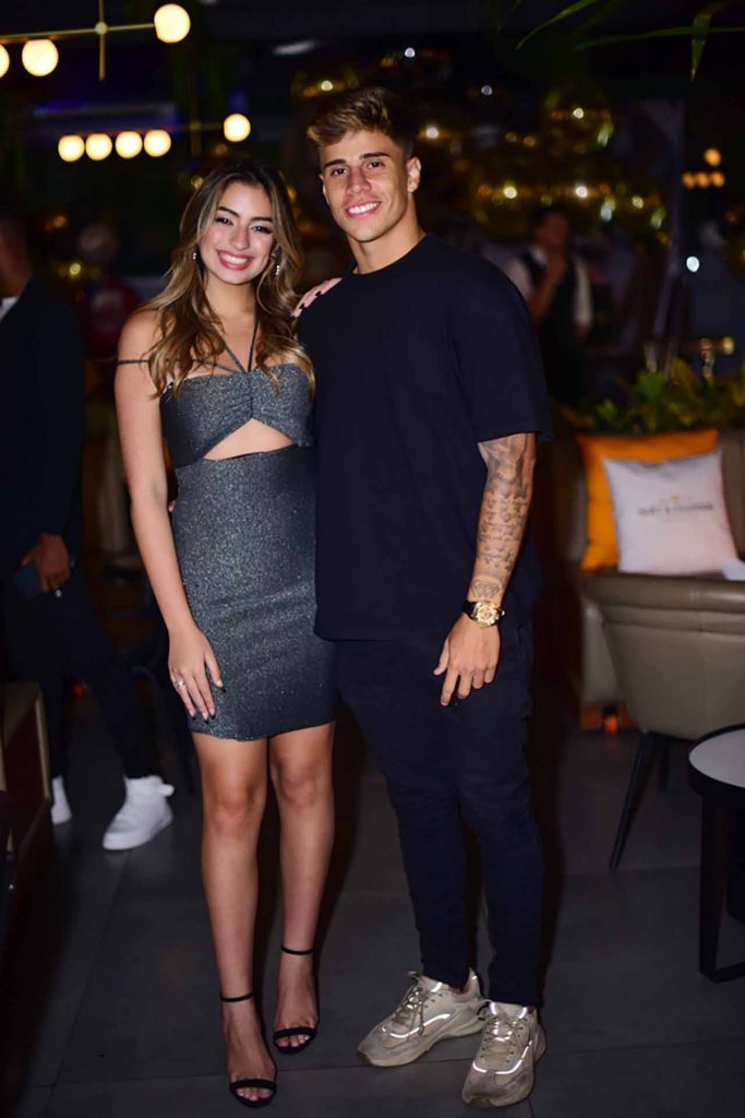 Julia Puzzuoli e João-Barata. Foto: Leo Franco / Agnews