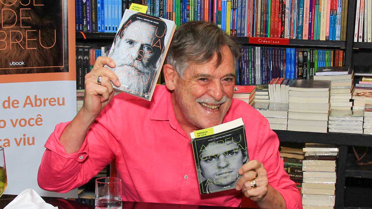 José de Abreu faz noite de autógrafos do livro 'Abreugrafia'
