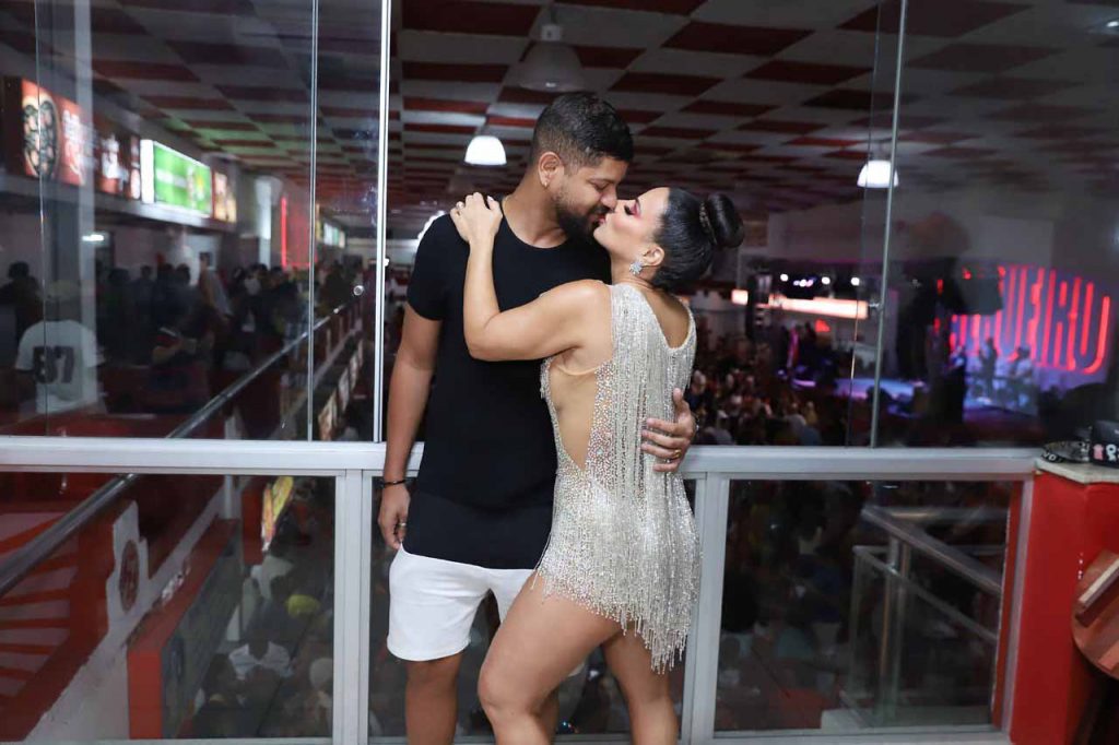 Guilherme Militão e Viviane Araujo. Foto: Daniel Pinheiro / AgNews