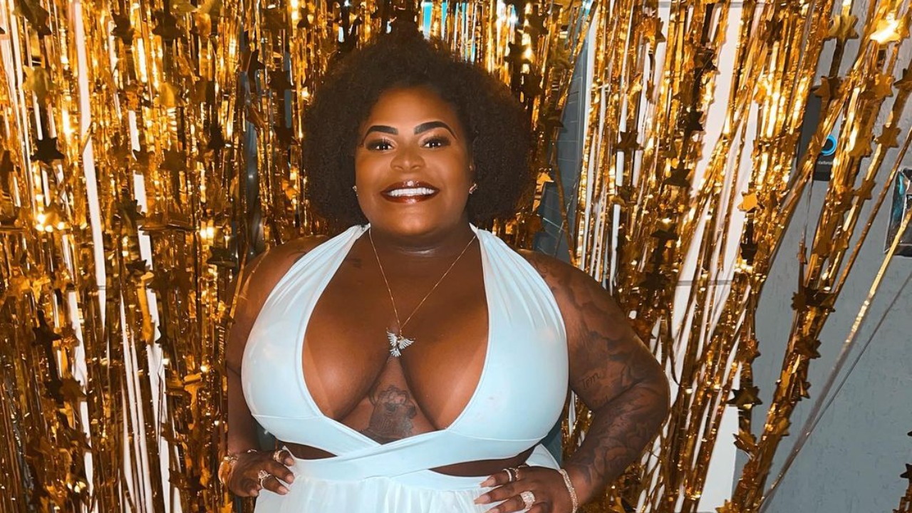 Em suas redes sociais, Jojo relata que estava gripada desde o ano novo mas achou que era sua bronquite ou enxaqueca.