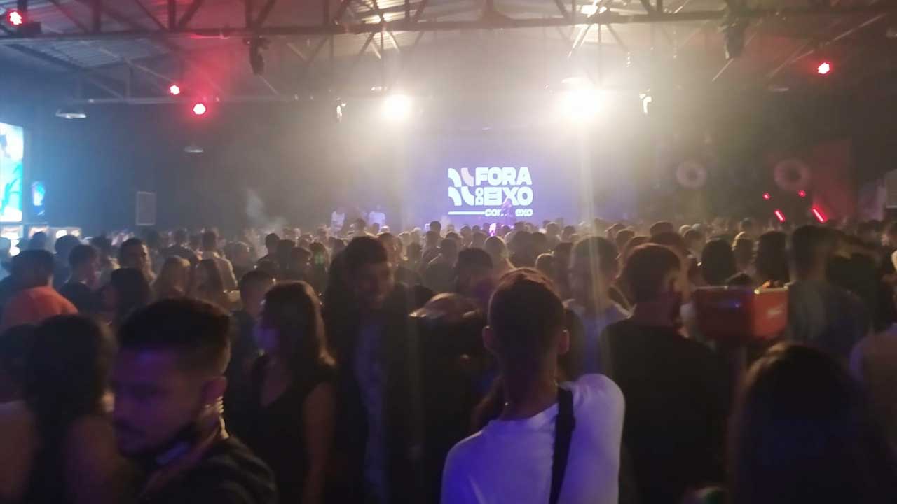 Fora do Eixo; Fora da Ordem; Foda da Lei!