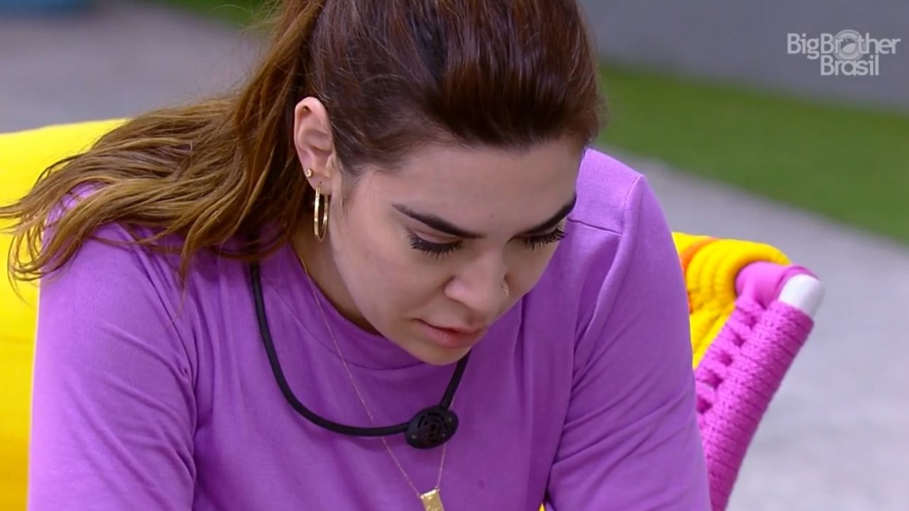 Por escolher a cantora para sofrer a “consequência do Líder”, ela desabafou sobre a atitude da influencer que a colocou no paredão