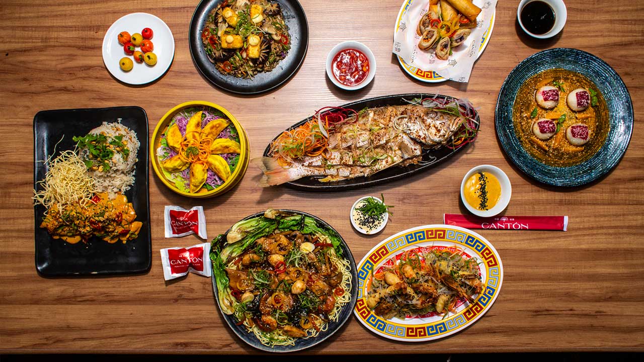 Cantón celebra chegada do Ano Novo Chinês com combo para compartilhar