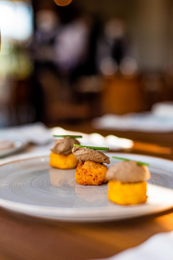 Crostini di polenta com fegatini. Foto: Piselli/Divulgação