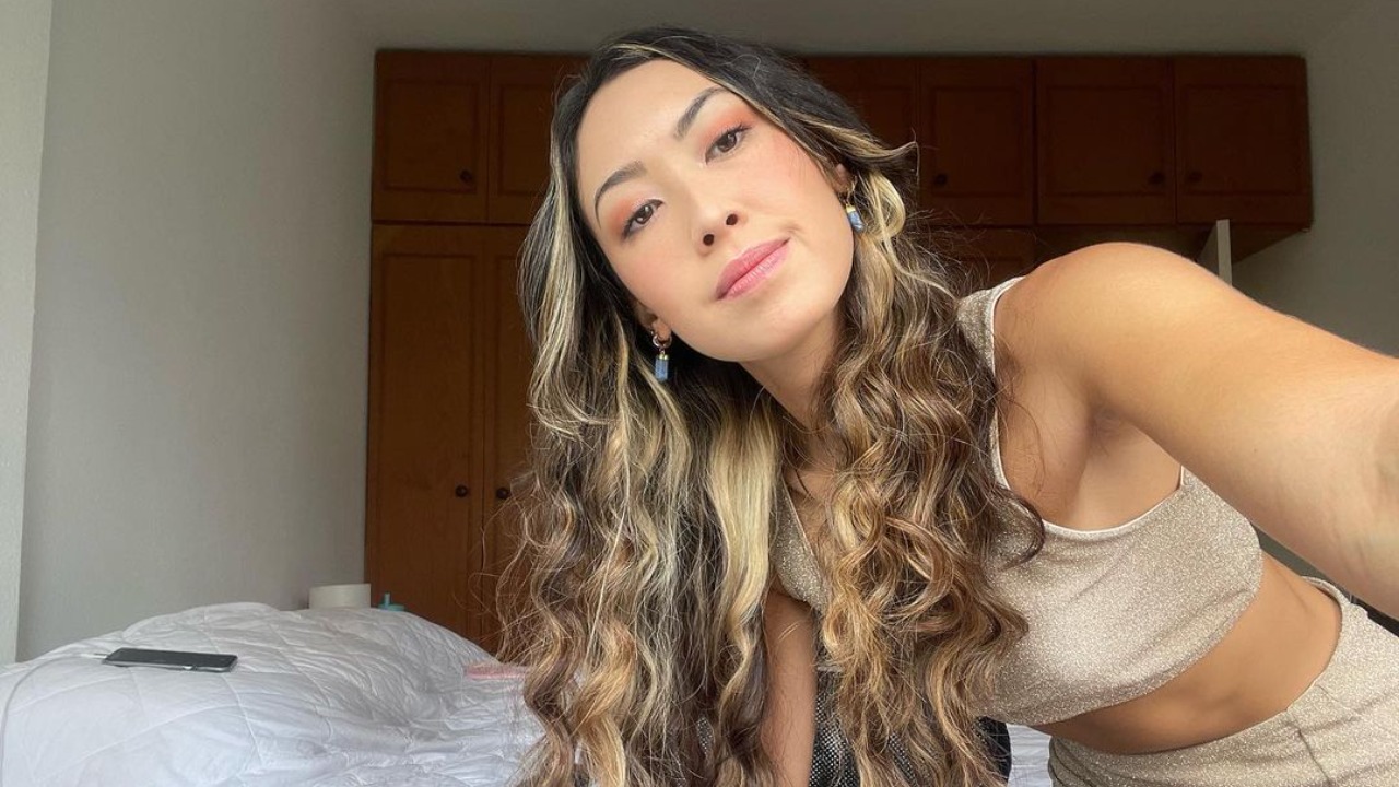 Em suas redes sociais a atriz resolveu compartilhar a situação que vivenciou com seus seguidores, “Você dariam um bolo nessa mulher?”
