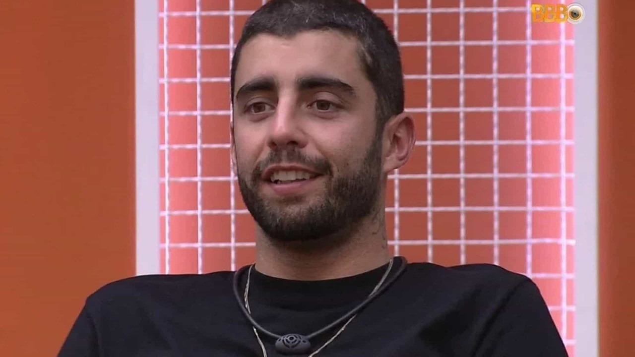 Durante a madrugada o surfista voltou a falar da ex-mulher e revela o quanto ela foi importante na sua vida profissional