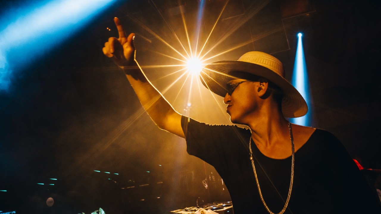 Confirmado no Rock in Rio deste ano, um dos principais produtores da música eletrônica divulga seu novo trabalho