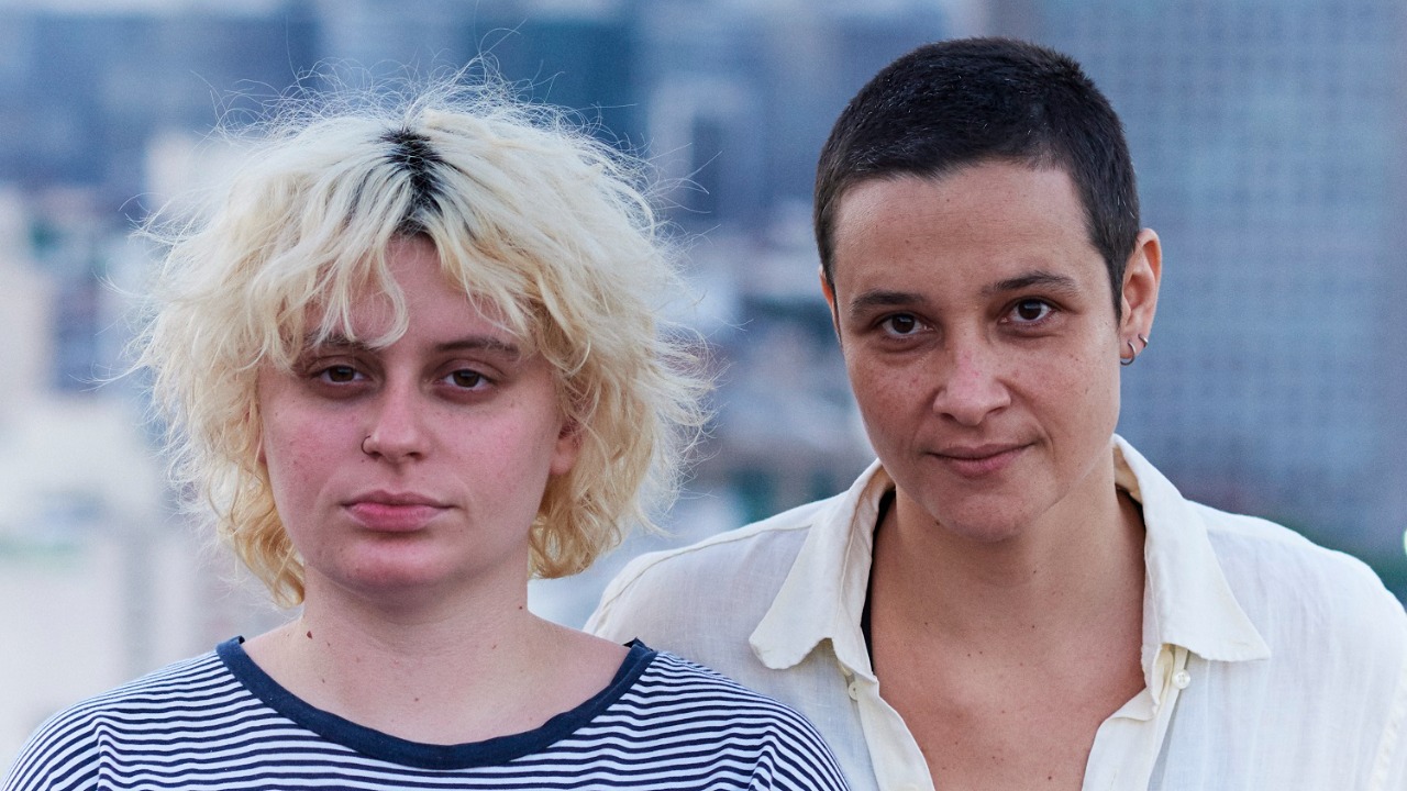 Lançamento do selo Pomar é a primeira parceria entre as duas artistas cariocas e explora uma sonoridade que as aproxima de movimento