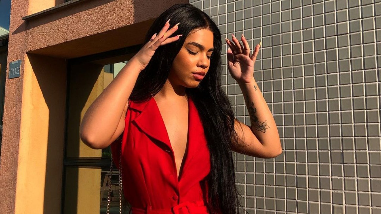 “Capitalizei a sexualização que fazem com meu corpo”, afirmou a ex-bbb em suas redes sociais, respondendo alguns comentários negativos