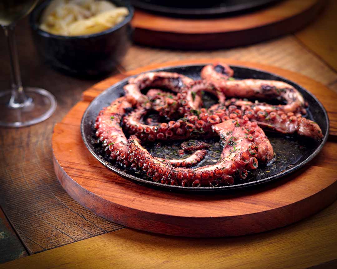 Polvo na parrilla - Fuego Alma e Vino