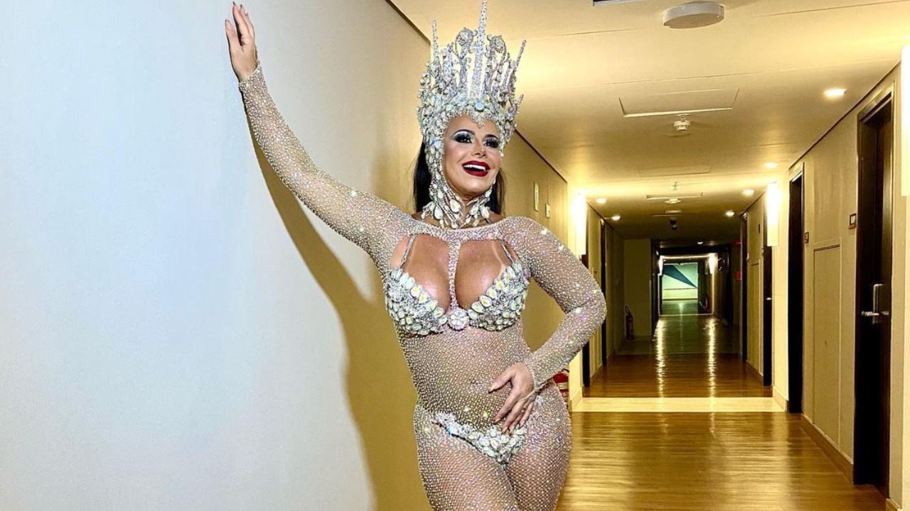 A Atriz, que também é rainha de bateria do Salgueiro há 15 anos, aguarda seu primeiro filho aos 47 anos, o pequeno Joaquim