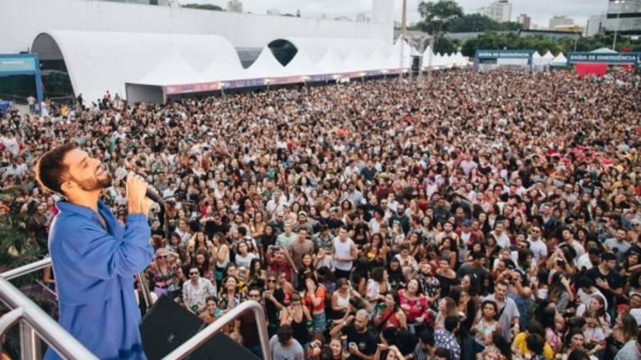 O projeto do artista ‘Bloco do Silva’ chega a São Paulo e conta com um repertório inédito, com músicas de grandes nomes