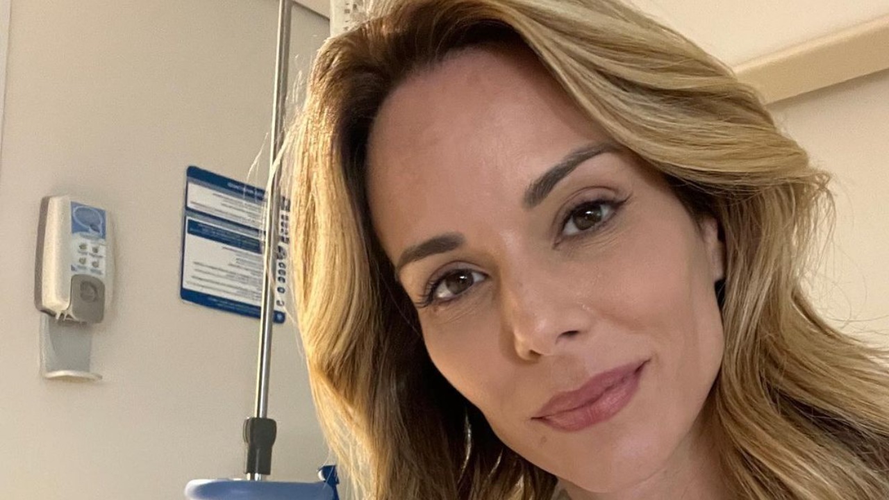 Nas redes sociais a apresentadora compartilhou um post comemorando a vitória e relembrou “ Vá ao médico. Faça seus exames de rotina”