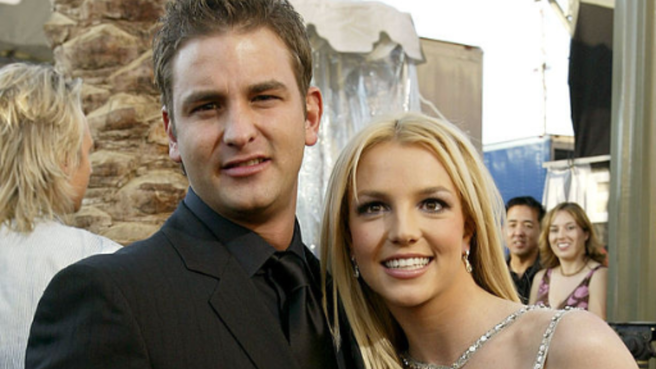 A cantora se casou com o dançarino Sam Asghari na última quinta-feira (9), em uma cerimônia intimista, com poucos convidados