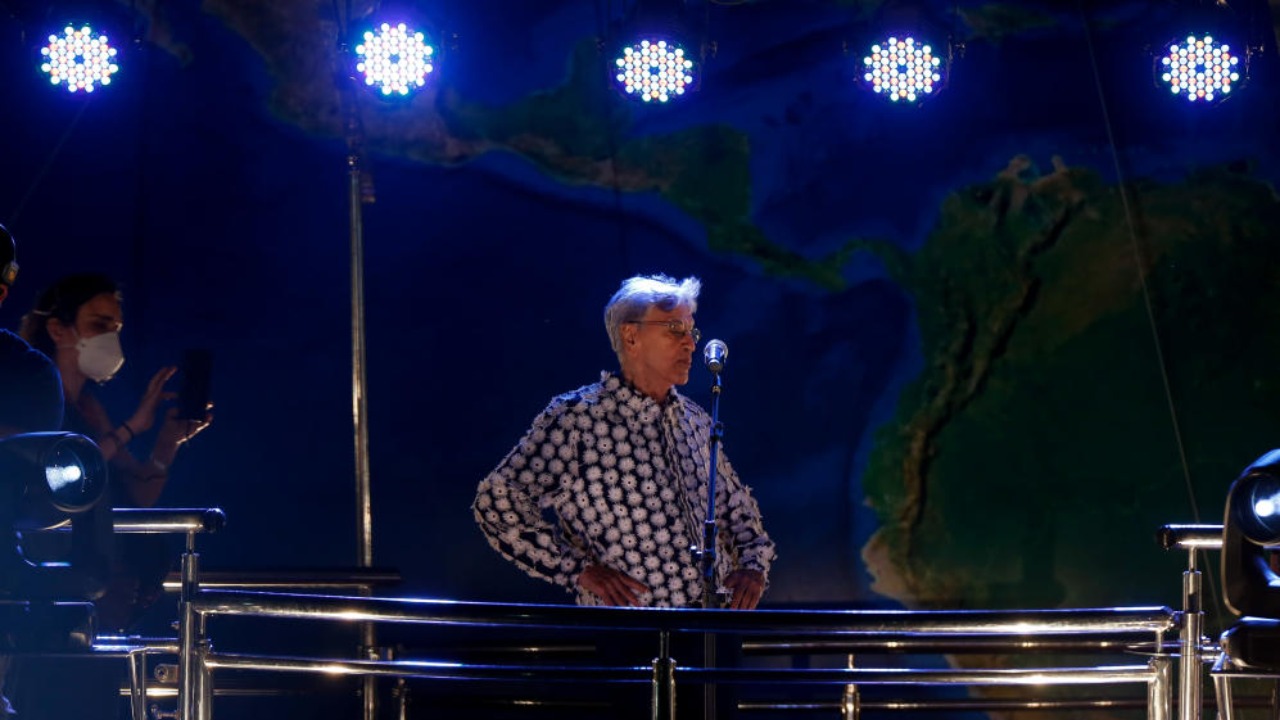 Para celebrar a mudança de estação, a agenda paulistana conta com show do artista, evento para amantes de café e desfile