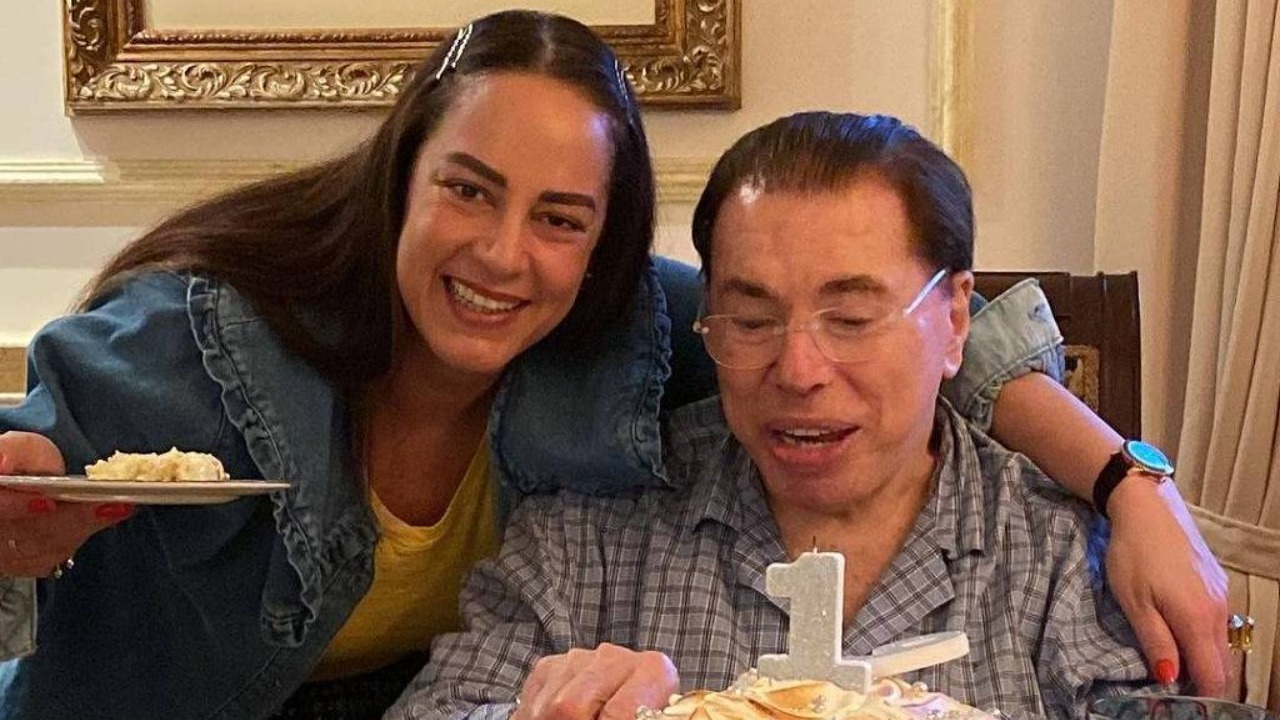 Em conversa com F5, ela fala das relações entre as irmãs, do choque inicial ao saber que foi adotada e das polêmicas em que se envolveu