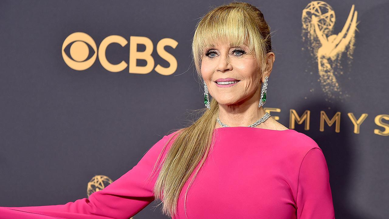 A atriz conta que seu segredo para estar bem é simples: de uns tempos para cá adotou uma rotina de beleza natural e não-invasiva