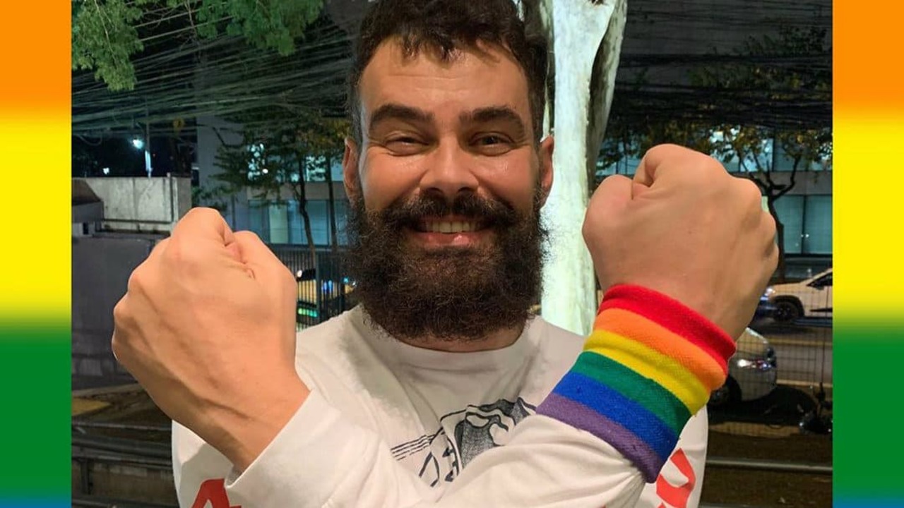 Em entrevista, o ator, que é casado com João Emanuel Carneiro, falou sobre a decisão de assumir sua sexualidade