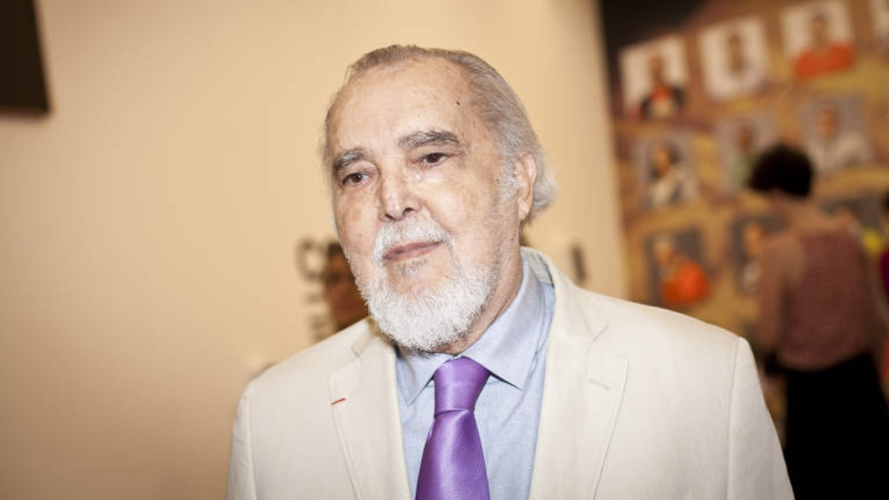 Com forte atuação na campanha das Diretas Já, Cunha Lima foi secretário da Cultura e da Comunicação no governo Franco Montoro