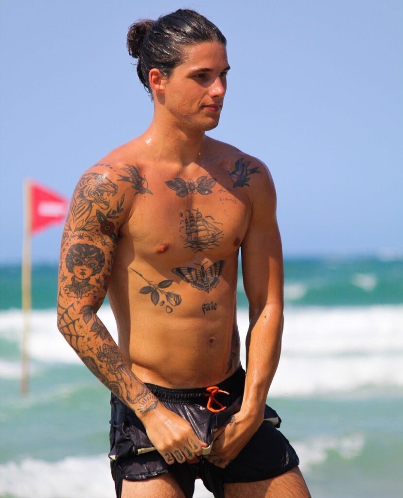 O atributo alt desta imagem está vazio. O nome do arquivo é WhatsApp-Image-2023-01-12-at-11.08.43-1-829x1024.jpeg