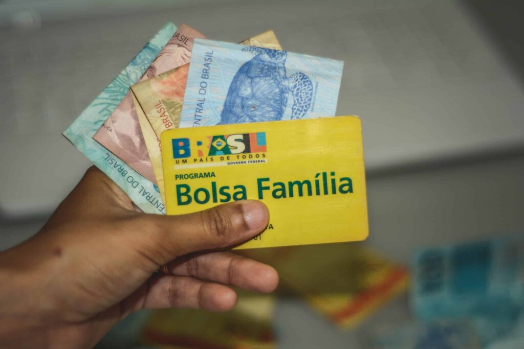 DF tem 171 mil fam&iacute;lias benefici&aacute;rias e m&eacute;dia de R$ 685 no novo Bolsa  Fam&iacute;lia - Jornal de Bras&iacute;lia