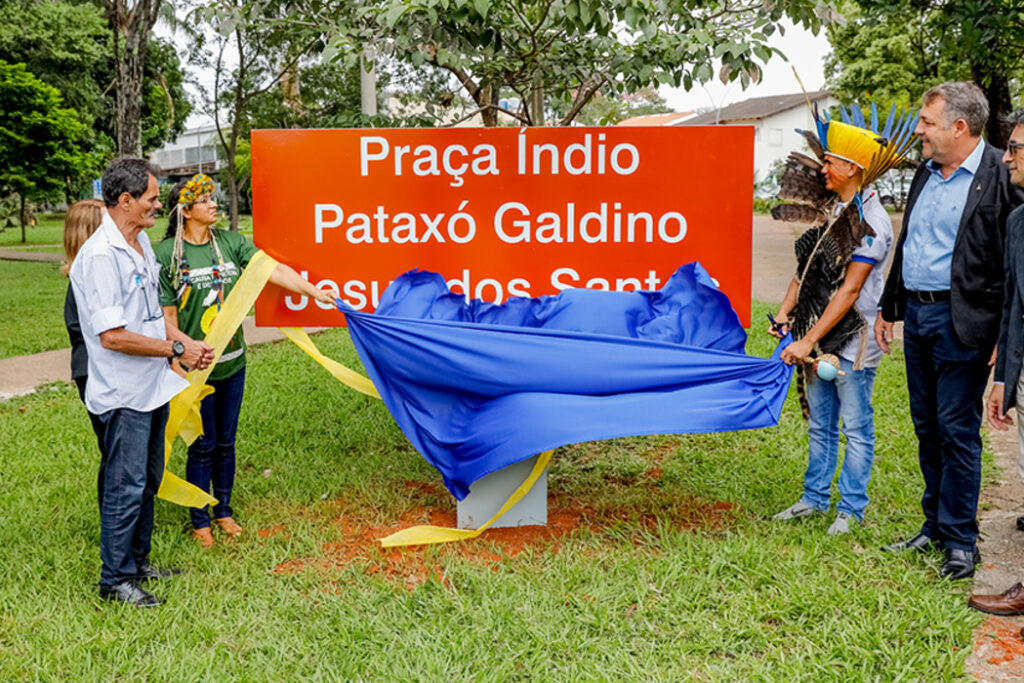 Praça Índio Pataxó Galdino Jesus dos Santos é reinaugurada