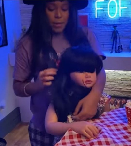 Lorelay Fox afirma que Blogueirinha sacrificou sua filha por fama Jornal de Brasília Lorelay Fox afirma que Blogueirinha sacrificou sua filha por fama Jornal de Brasília